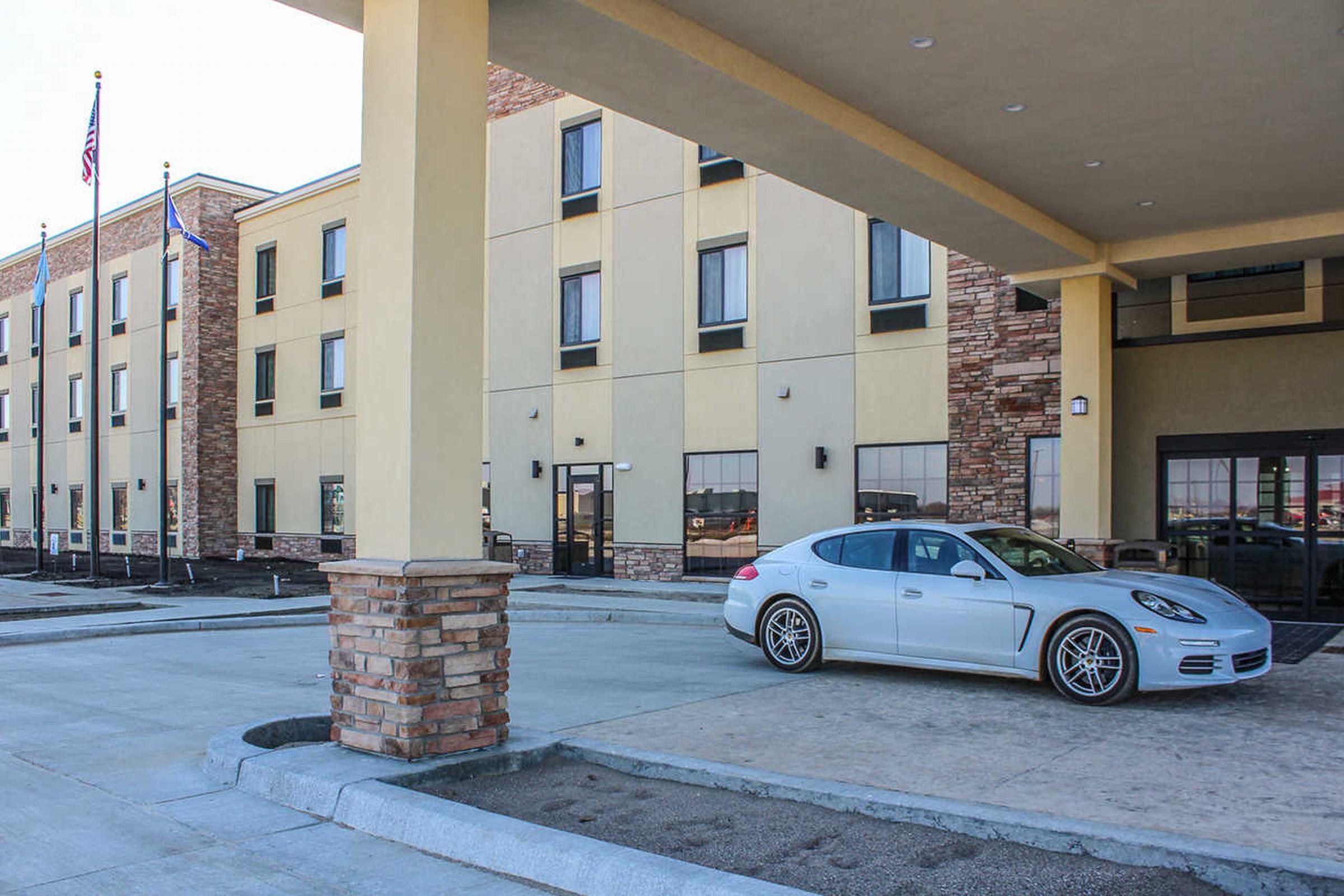 Comfort Suites University Brookings Εξωτερικό φωτογραφία