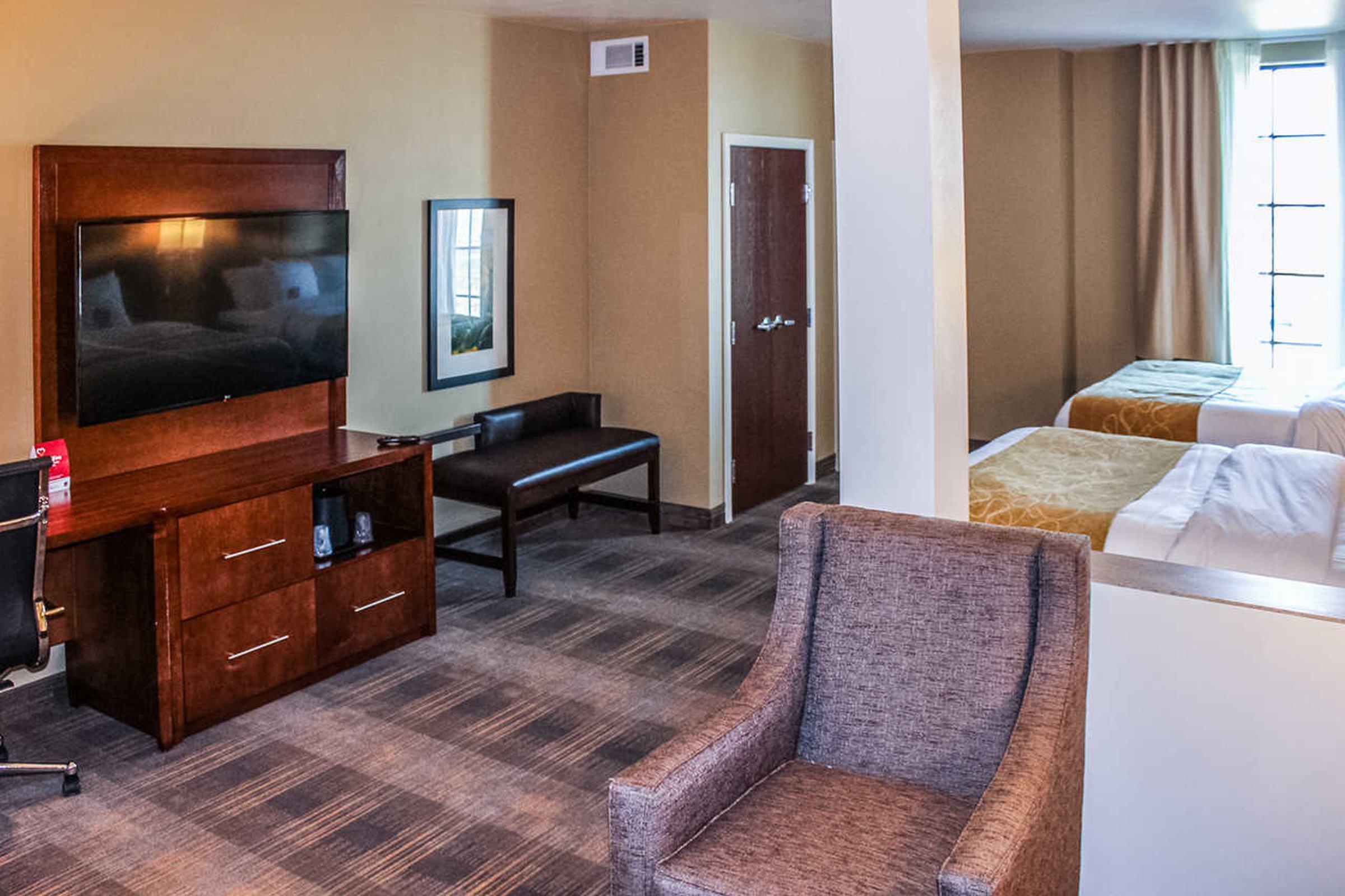 Comfort Suites University Brookings Εξωτερικό φωτογραφία