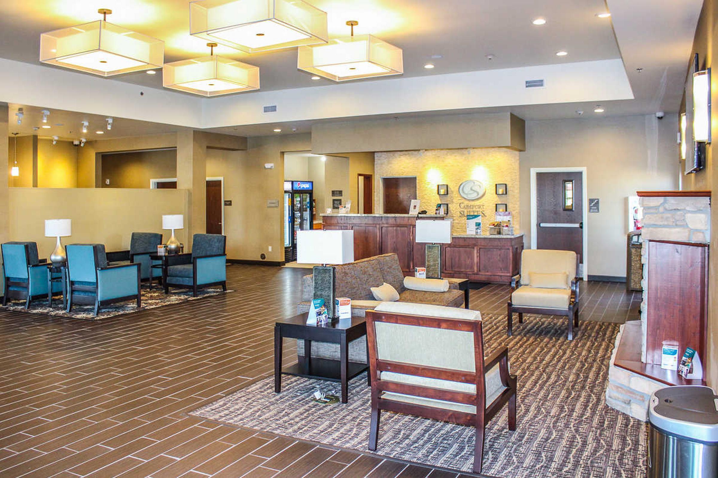 Comfort Suites University Brookings Εξωτερικό φωτογραφία