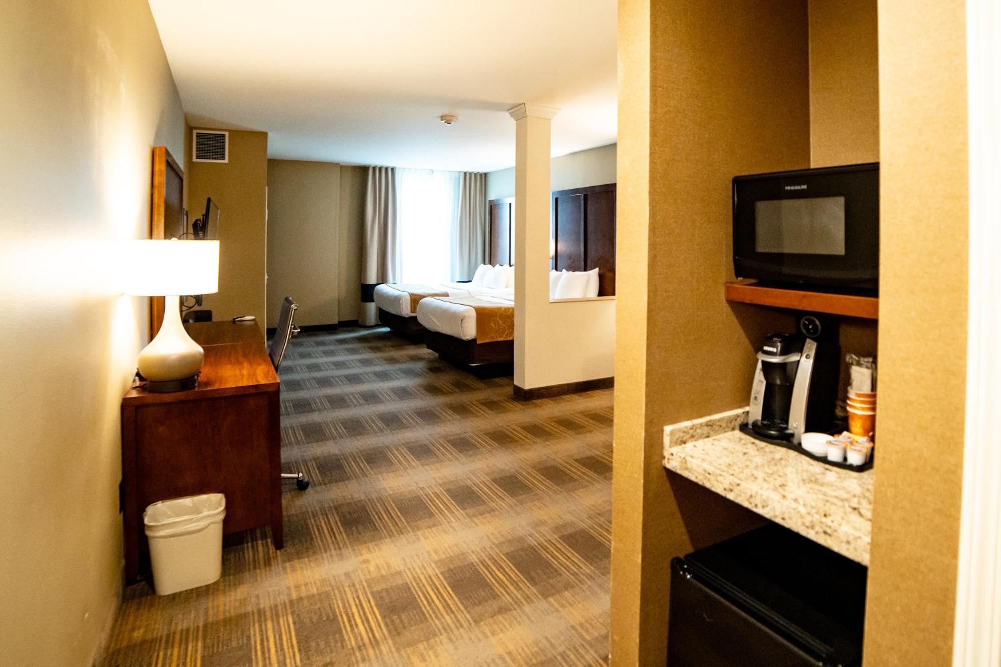 Comfort Suites University Brookings Εξωτερικό φωτογραφία