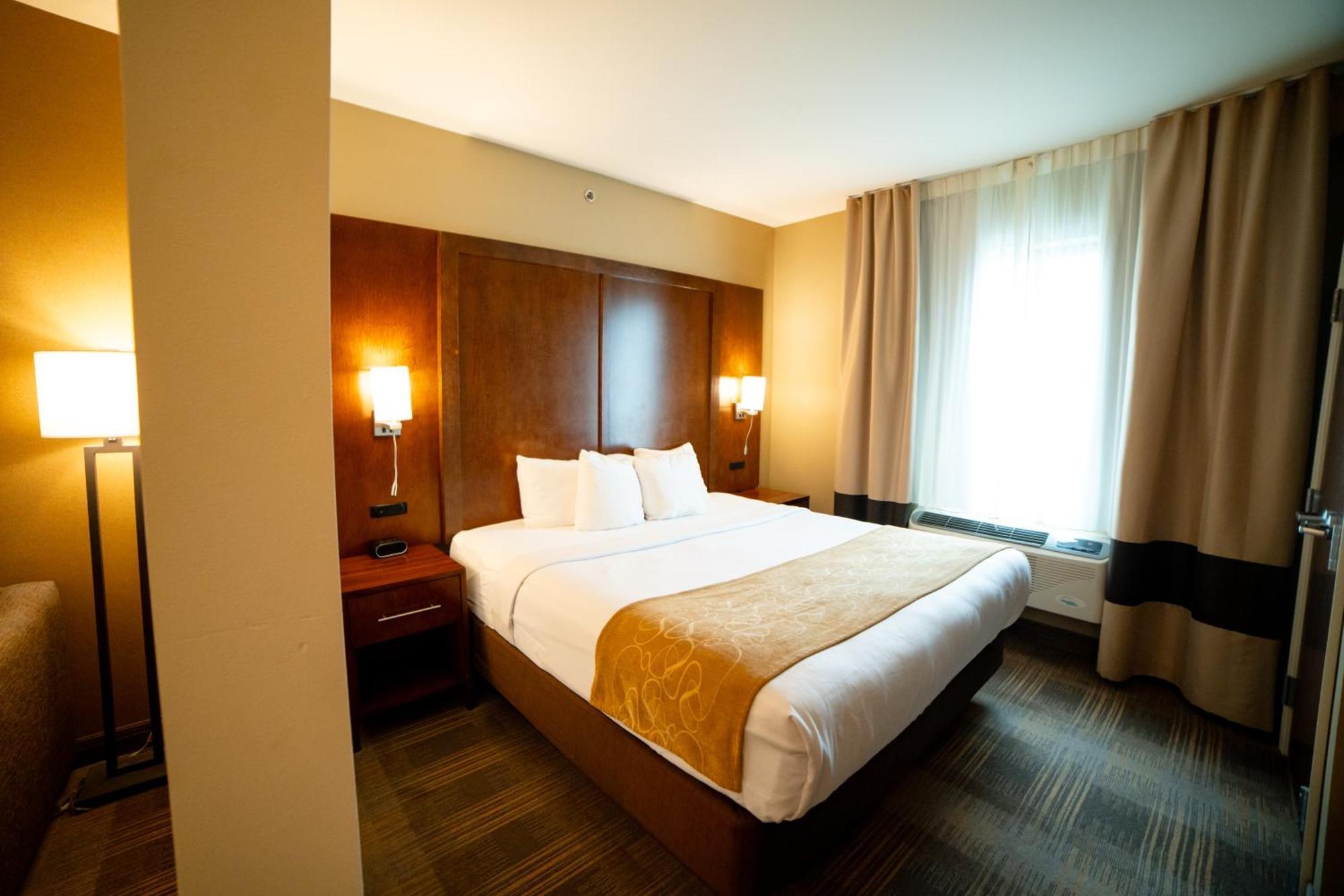 Comfort Suites University Brookings Εξωτερικό φωτογραφία