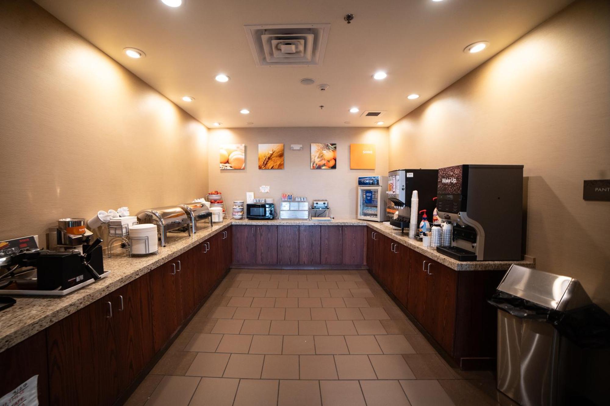 Comfort Suites University Brookings Εξωτερικό φωτογραφία
