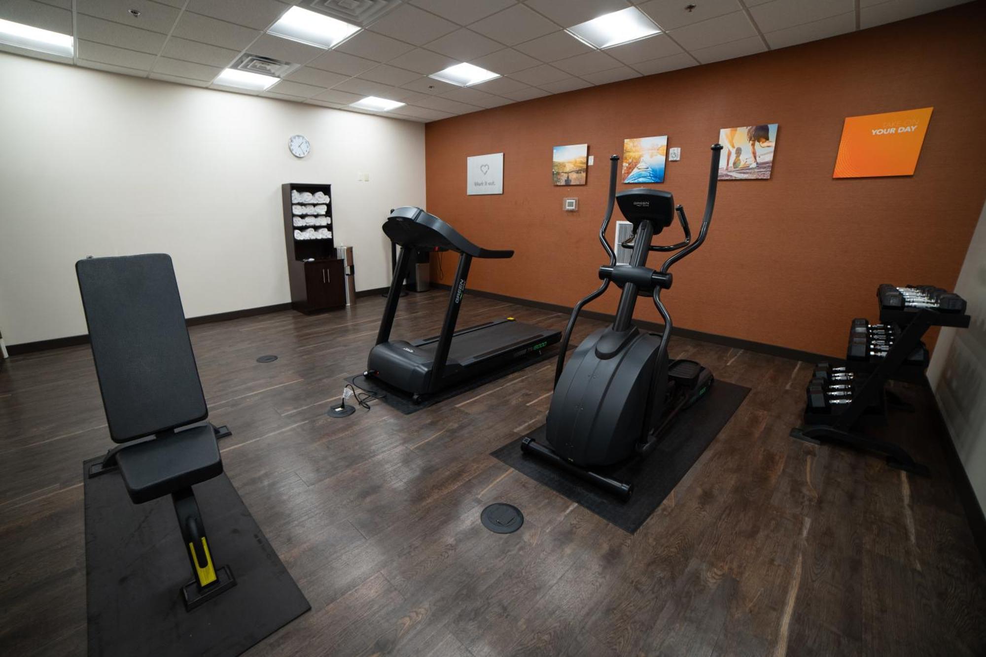 Comfort Suites University Brookings Εξωτερικό φωτογραφία