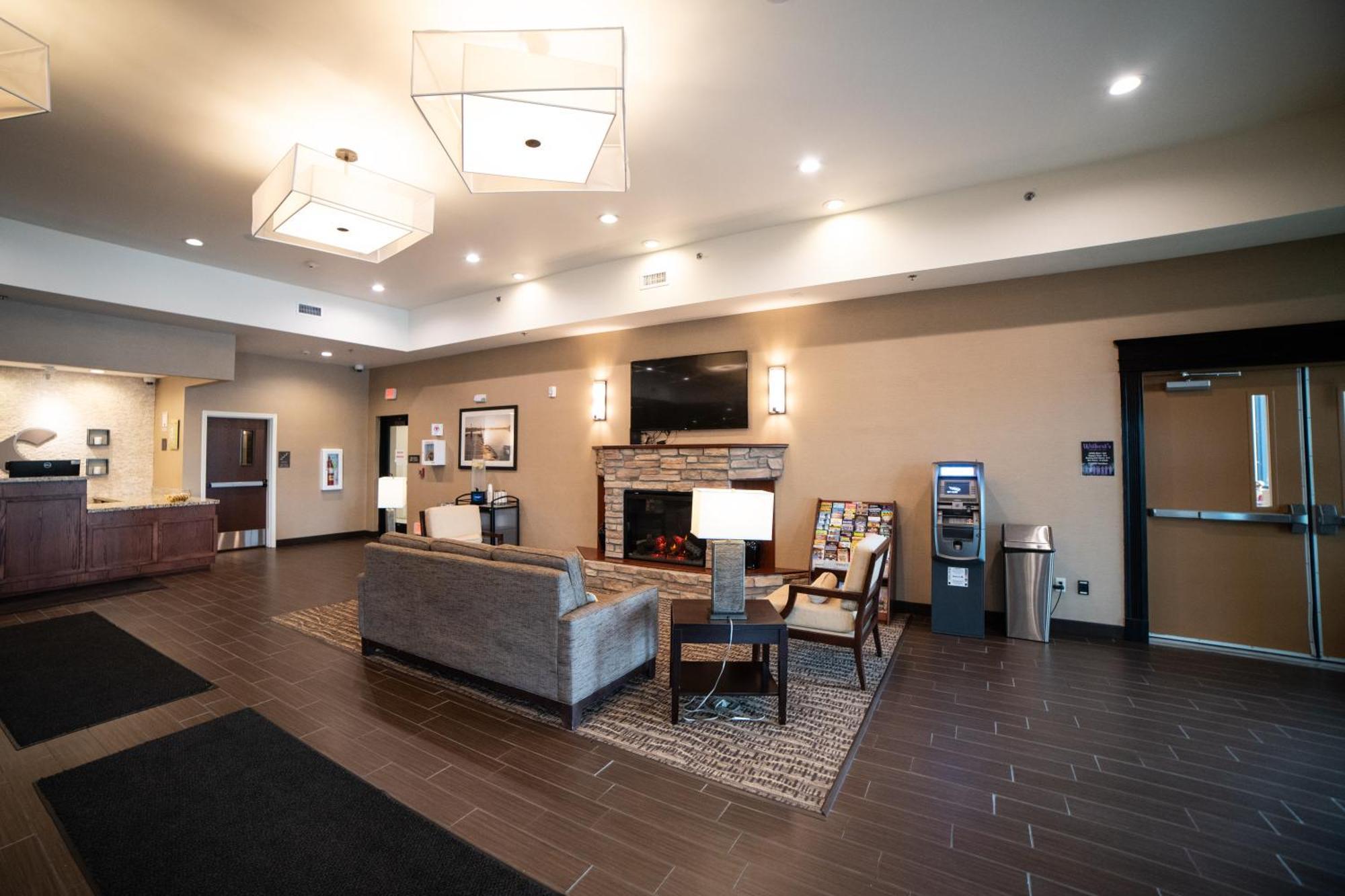 Comfort Suites University Brookings Εξωτερικό φωτογραφία