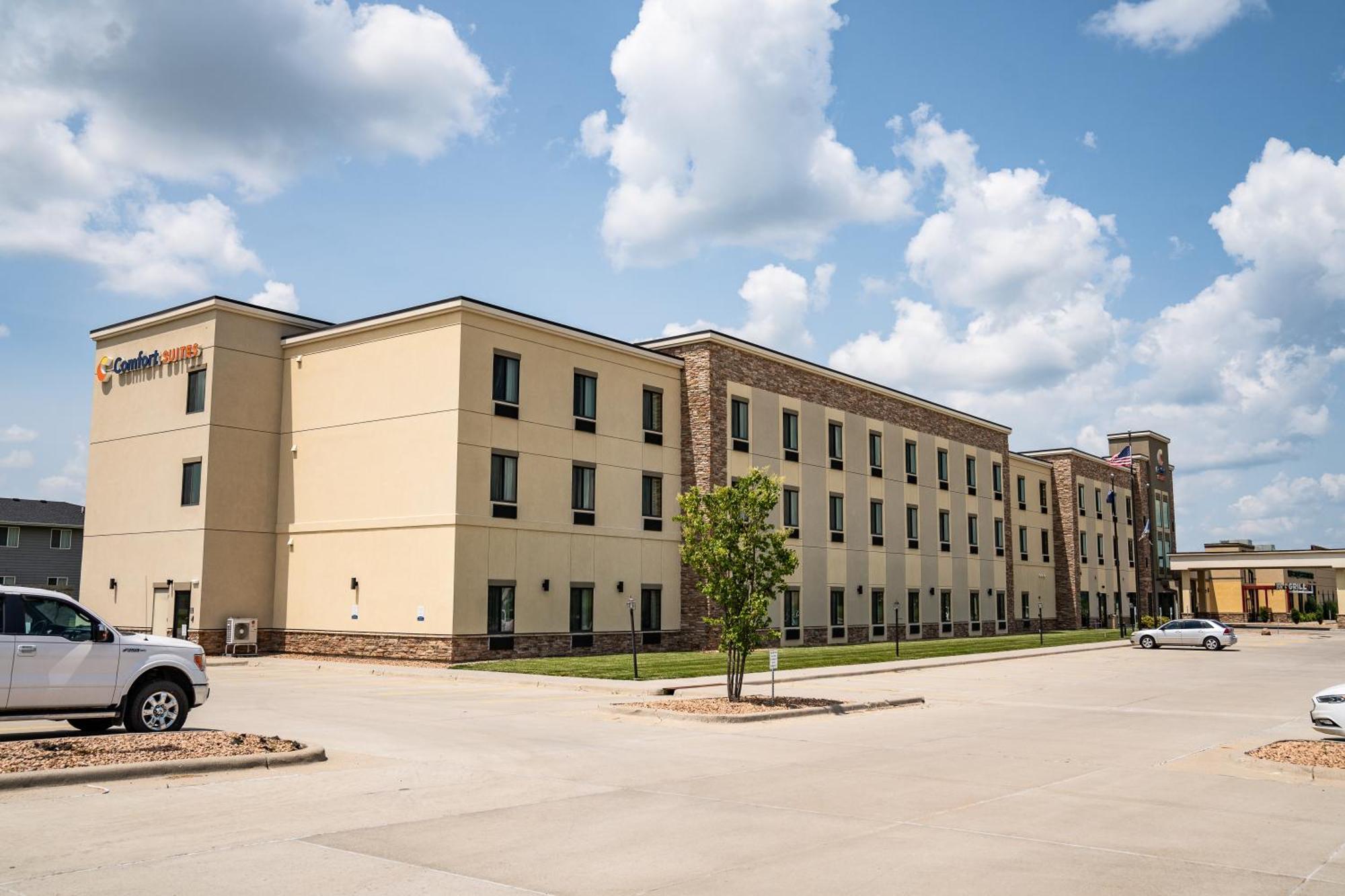 Comfort Suites University Brookings Εξωτερικό φωτογραφία